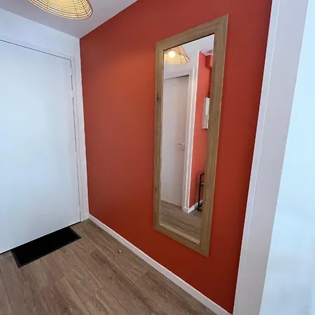 La Tour Saint-nicolas Apartment